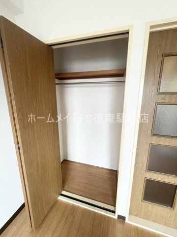 大阪市城東区天王田の賃貸マンションの収納
