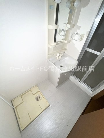 大阪市鶴見区放出東２丁目の賃貸マンションの洗面所