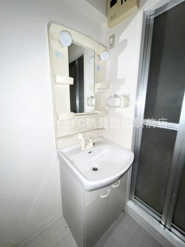 大阪市鶴見区放出東２丁目の賃貸マンションの独立洗面台