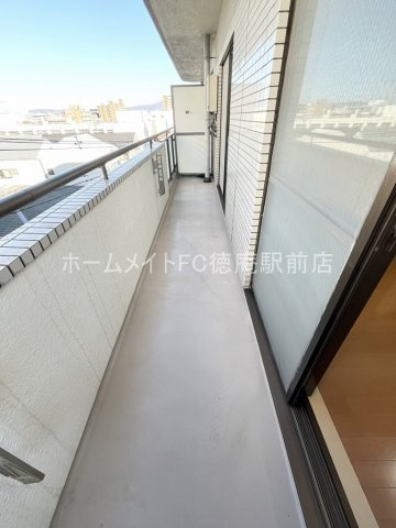 大阪市城東区永田４丁目の賃貸マンションのバルコニー
