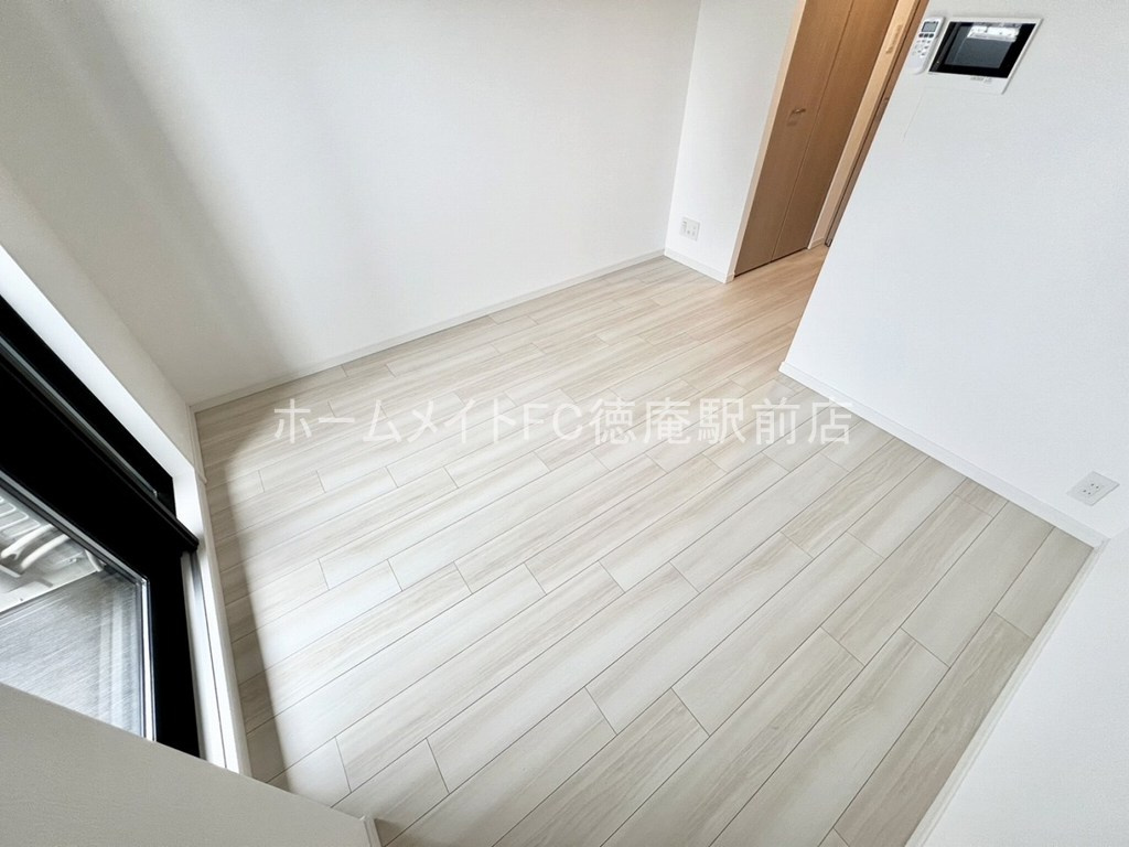 東大阪市高井田西６丁目の賃貸マンションの洋室
