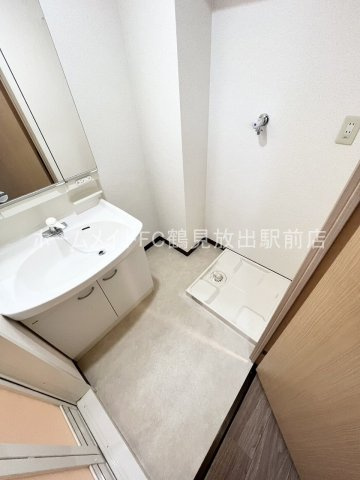 大阪市鶴見区緑１丁目の賃貸マンションの洗面所