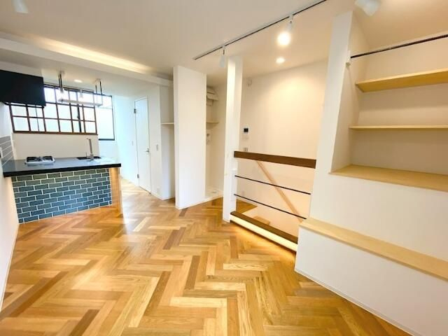 ＧＲＡＮＤＥ　ＭＡＩＳＯＮ　ＳＵＧＡＭＯの居間・リビング