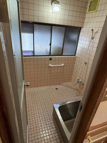 大豆島　中古戸建の浴室