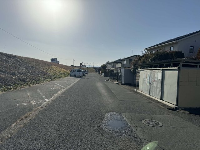 大豆島　中古戸建の前面道路含む現地写真|仕様のご確認やローンのご相談は＜Tel 026-477-7419＞まで♪
