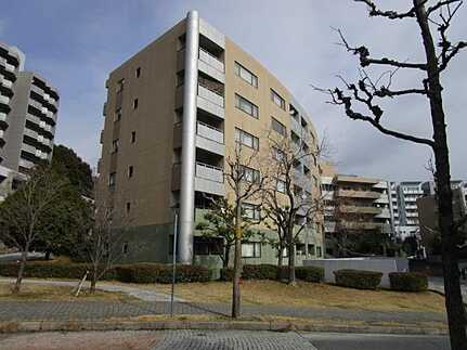AcityヒルズアリーナⅠ番館の外観