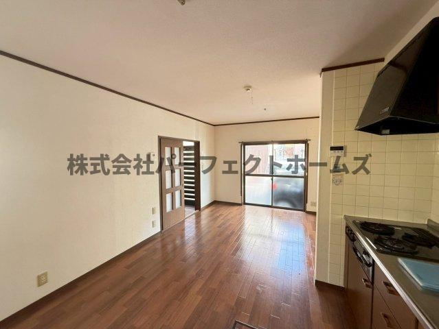 楠葉美咲1丁目戸建　賃貸の居間・リビング|居間です