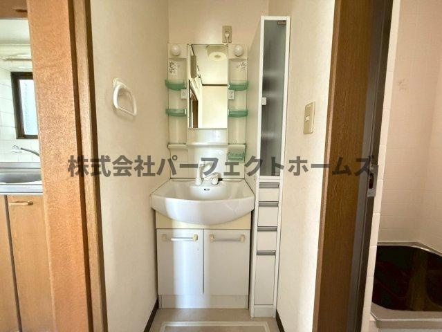 楠葉美咲1丁目戸建　賃貸の独立洗面台|独立洗面化粧台付き
