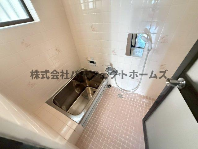 楠葉美咲1丁目戸建　賃貸の浴室|きれいなお風呂です