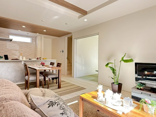 川越市霞ケ関北5丁目　3期　新築一戸建て　1号棟の居間・リビング|使いやすい居間です