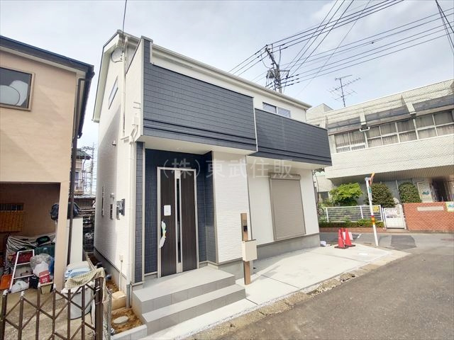 【外観】 | 川越市安比奈新田　全１棟 | 開放感のある角地です