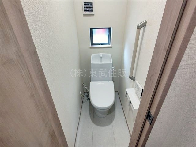 【トイレ】 | 川越市安比奈新田　全１棟 | 清潔感のあるトイレです