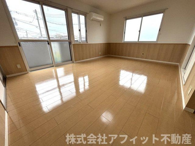【居間・リビング】 | グランシャリオ | 洋室11帖