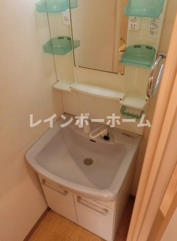 CASA AL MAREの洗面所