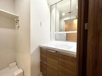 【洗面所】 | MAXIV西日暮里アレグリアコート | 脱衣スペースもあります