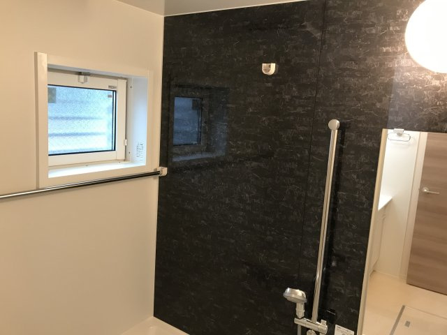 セレシェイラ弐番館の浴室