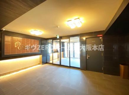 プレサンス上町台夕陽丘のロビー