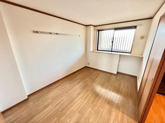 【内装】 | ヴィレッジ名草 | 洋室