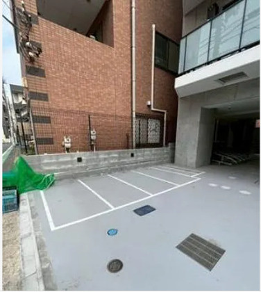 【駐車場】