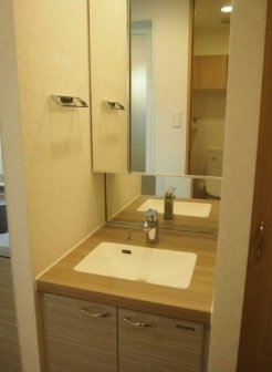 【独立洗面台】 | ルーブル中野坂上伍番館 | 嬉しい独立洗面台付き。