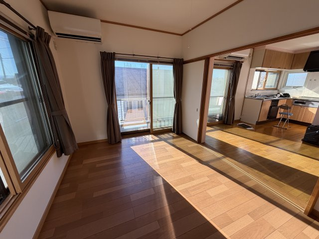 三島市　パサディナタウンの居間・リビング