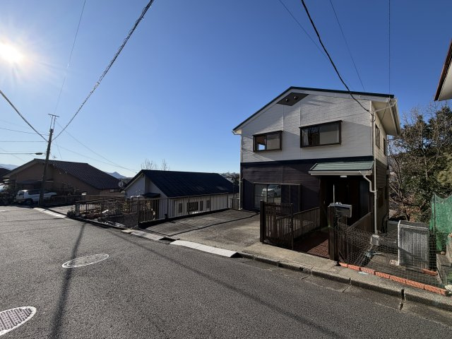 三島市　パサディナタウンの前面道路含む現地写真