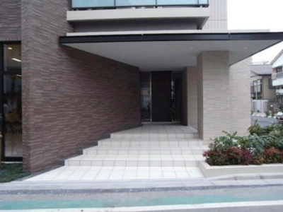 【エントランス】 | CASAS GARDEN | 毎日通るエントランスはこのようになっています