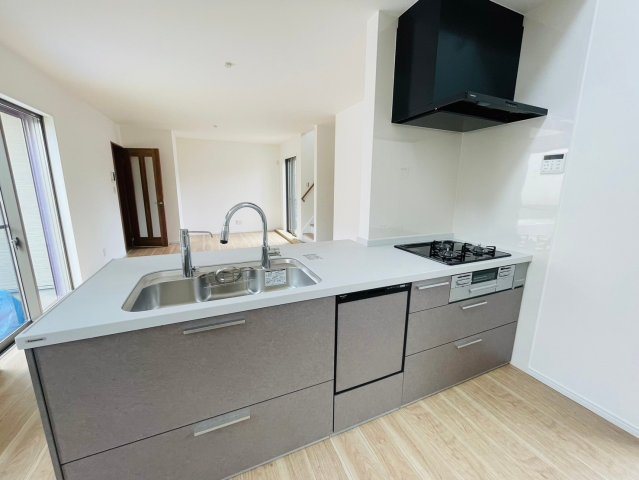 松ヶ崎小竹薮町　建築条件無土地のその他|【施工例】
リビングの様子を見ながらお料理の出来る対面式キッチン！
家族との会話も弾みますね♪