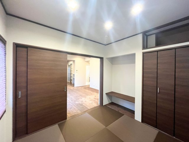 富谷市杜乃橋二丁目の洋室