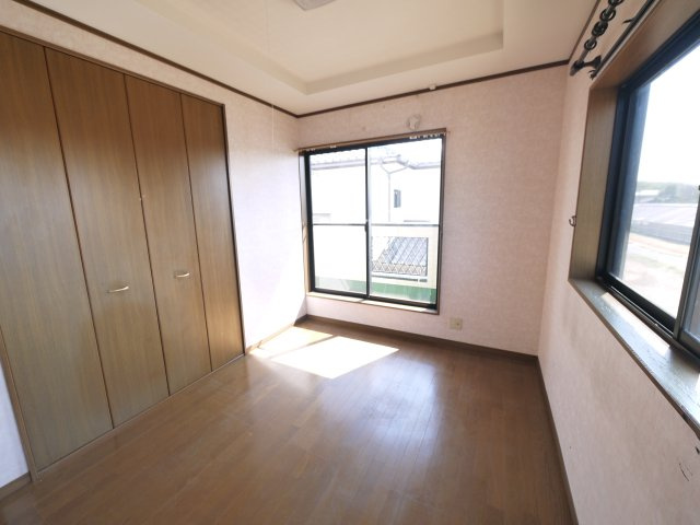 東金市菱沼　中古戸建の洋室|平成11年2月築 4DK  駐車2台可　JR東金線求名駅徒歩約16分　閑静な分譲地内