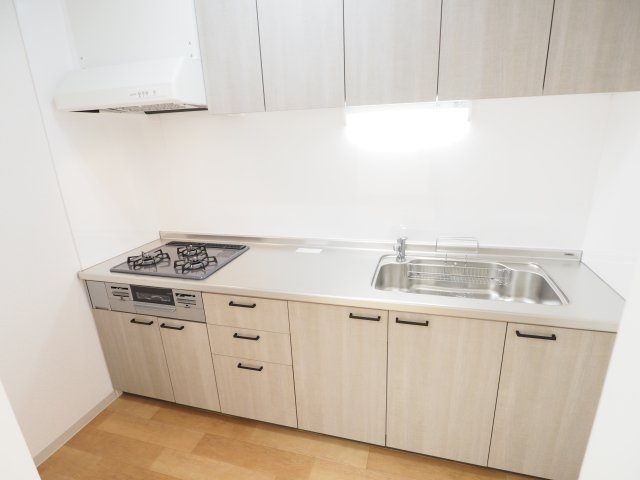 小さな子どもがいても安心の独立キッチン