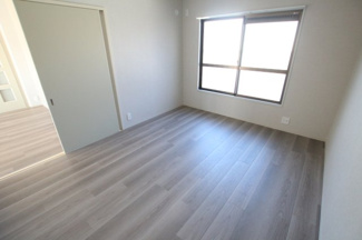 【洋室】 | ORIENT RESIDENCE SUEHIROCHO