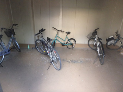 【その他共用部分】 | ワンズ仁川 | 自転車置場です