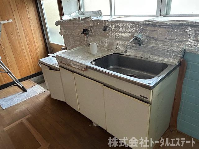 下関市小月南町中古平家建てのキッチン