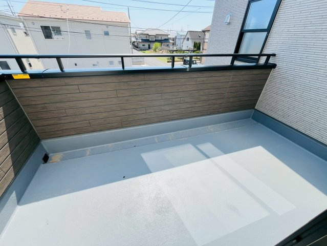 【Livele Garden】　栃木市岩舟町静　第9　全1邸のバルコニー|〇バルコニー〇
太陽の光が気持ちいいバルコニー！お洗濯物を乾かす強い味方になります♪
2026年4月撮影