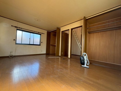 【寝室】 | 摂津市鳥飼中一戸建