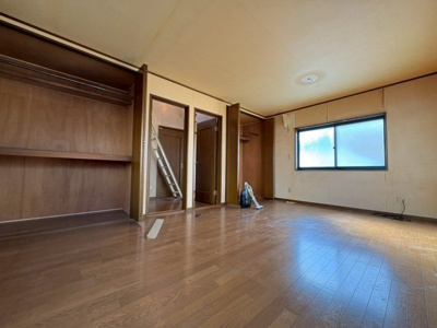 【洋室】 | 摂津市鳥飼中一戸建