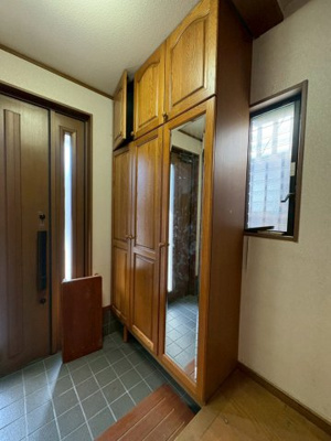 【玄関】 | 摂津市鳥飼中一戸建