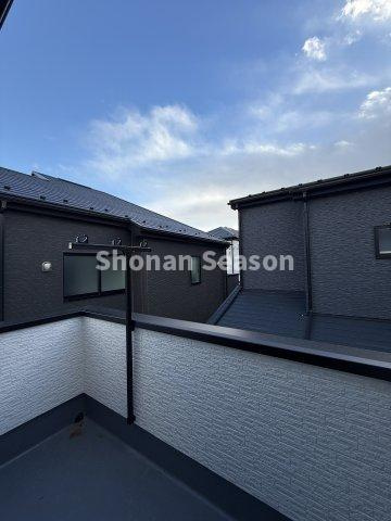 【バルコニー】 | 家族分の洗濯物がカラッと乾くバルコニー◎
陽当たり・風通り共に良好です♪