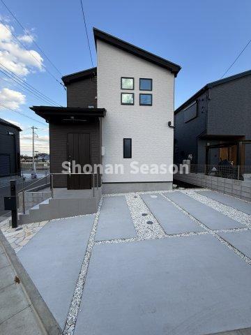 【外観】 | 接地面少なく、開放的な暮らしが実現できる２方（北・西）角住居◎
ぜひご内見下さい♪