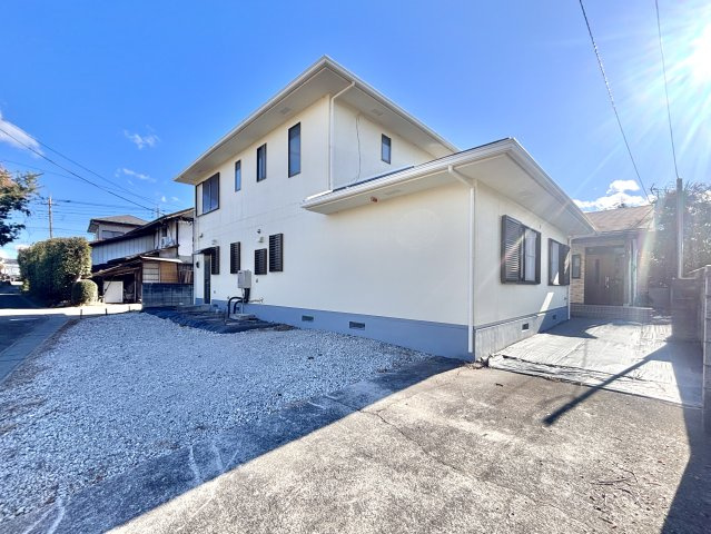 【中古戸建】渋川市中郷の外観|■外観｜閑静な住宅街で始める新しい暮らし♪開放的な毎日をあなたへ(^^♪