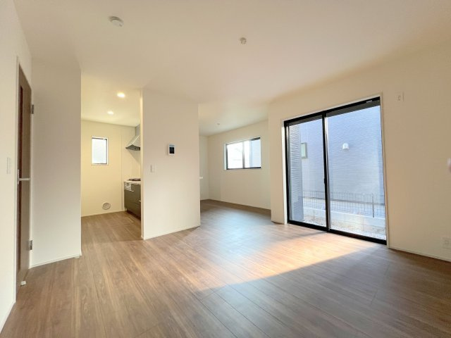 羽村市小作台4丁目　新築戸建全6棟の居間・リビング|LDK16.0帖