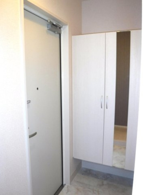 【玄関】 | シャトーヒルズ