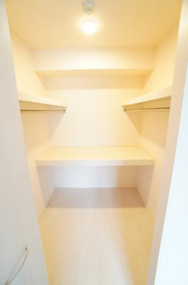 【収納】 | シャトーヒルズ | ※同物件・反転タイプの写真です。


