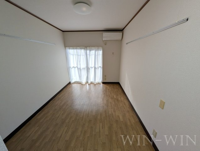 セントラルヒルズ Bの居間・リビング|イメージ（同施工会社同一モデルの写真です）