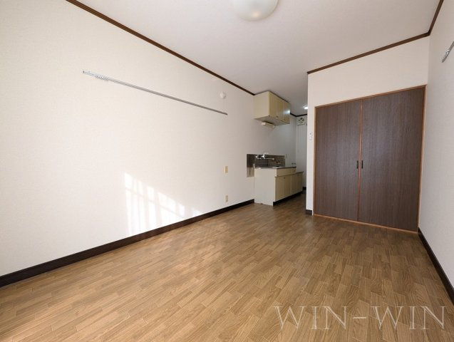 セントラルヒルズ Bの居間・リビング|イメージ（同施工会社同一モデルの写真です）