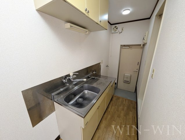 セントラルヒルズ Bのキッチン|イメージ（同施工会社同一モデルの写真です）