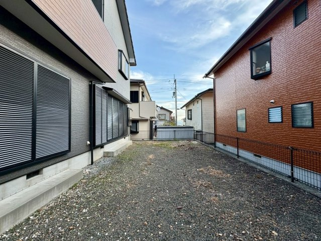 高知市潮見台2丁目　中古戸建ての庭|家庭菜園や物干しにも使える、ゆとりある庭。お子さまの外遊びにもいいですね♪