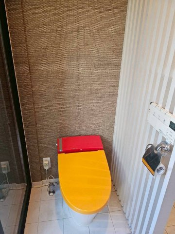 丹波篠山市網掛の中古一戸建のトイレ