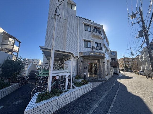 クリオ高津壱番館の外観